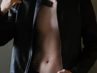 redshaman1040's webcam live show