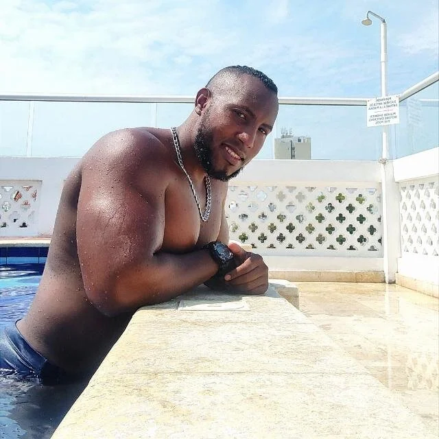 1mateobigcook's Offline XXX Chat