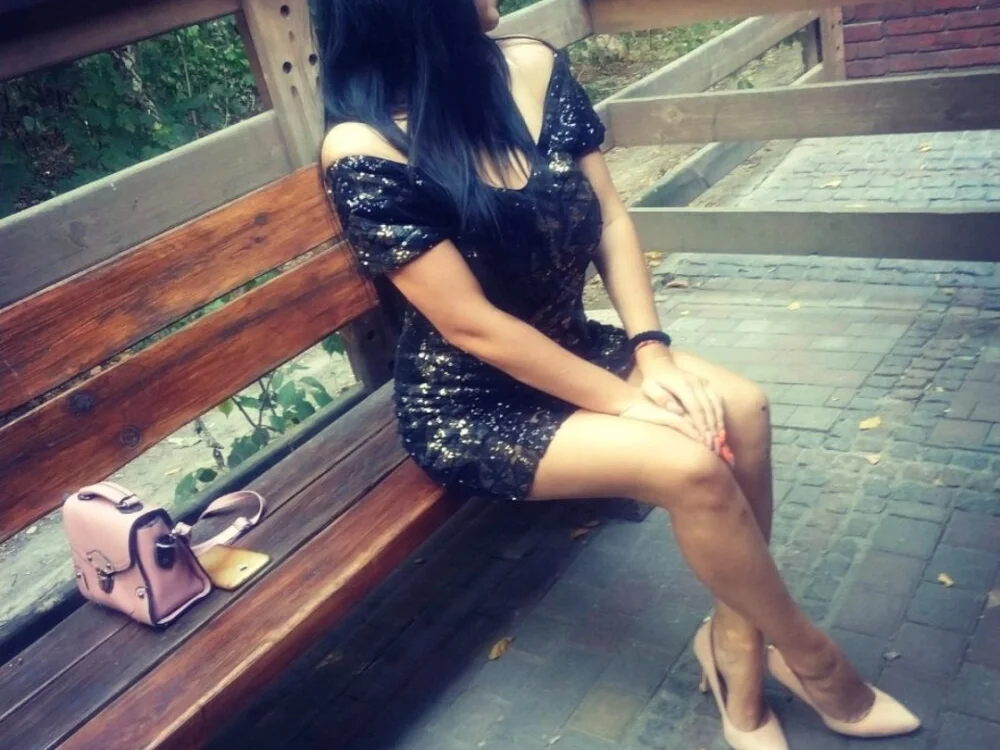 miranda_sun_ Offline XXX Chat