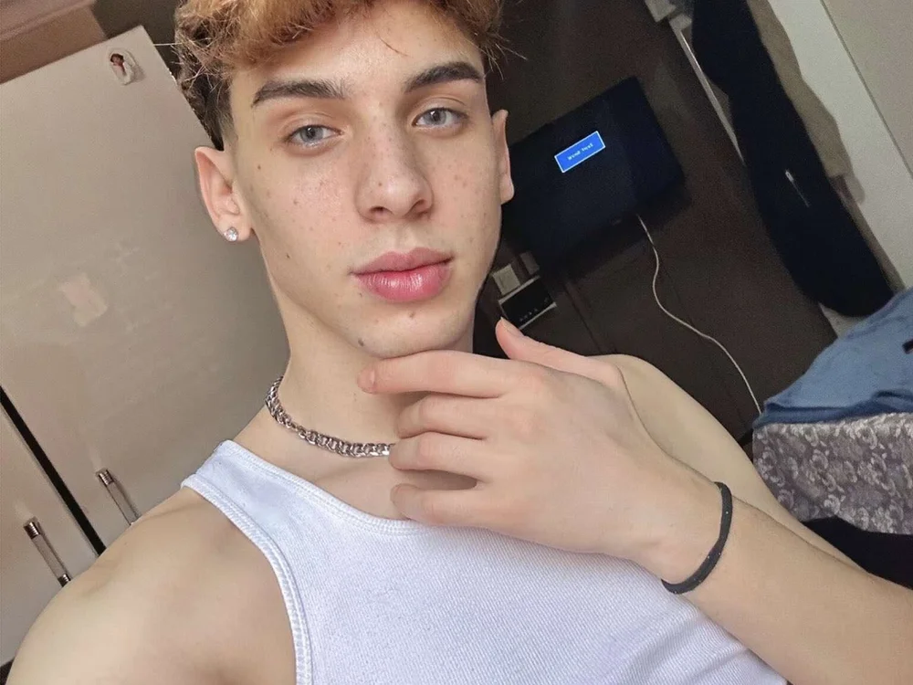 Miro_twinkk offline chatrum