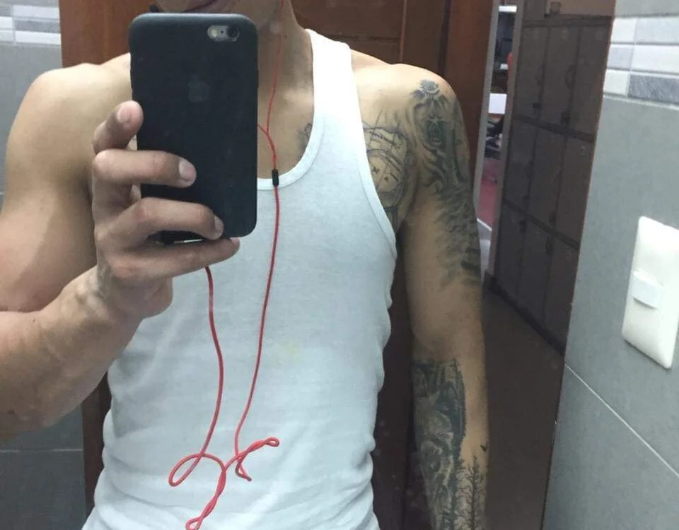 escudosex's Offline XXX Chat