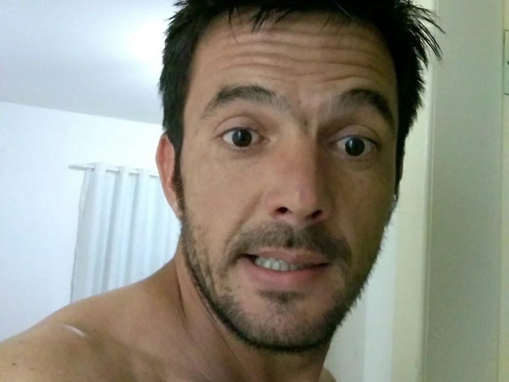 UntidySpartan Chat XXX Ngoại tuyến