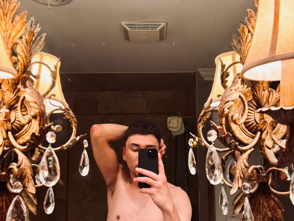 Jarvisbastidas99 offline XXX-chatje