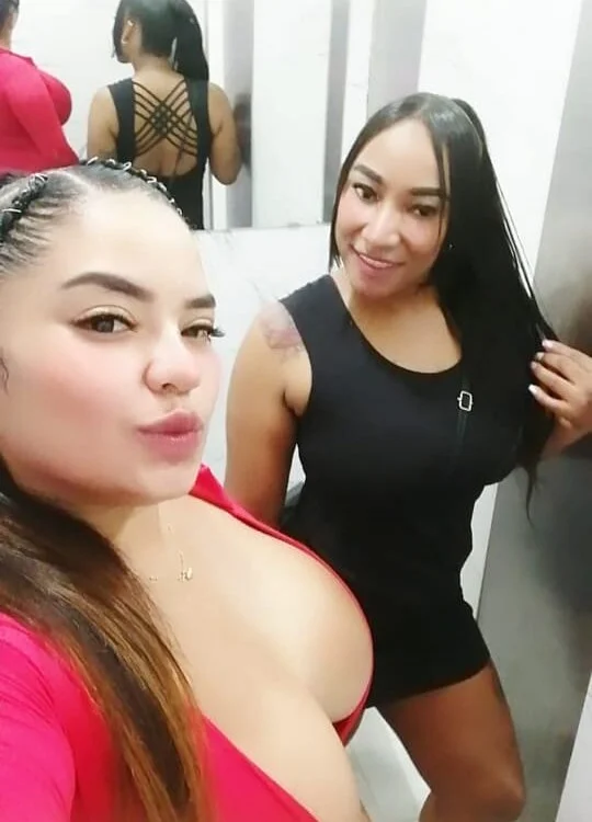 Brithany_Selena's Offline XXX Chat