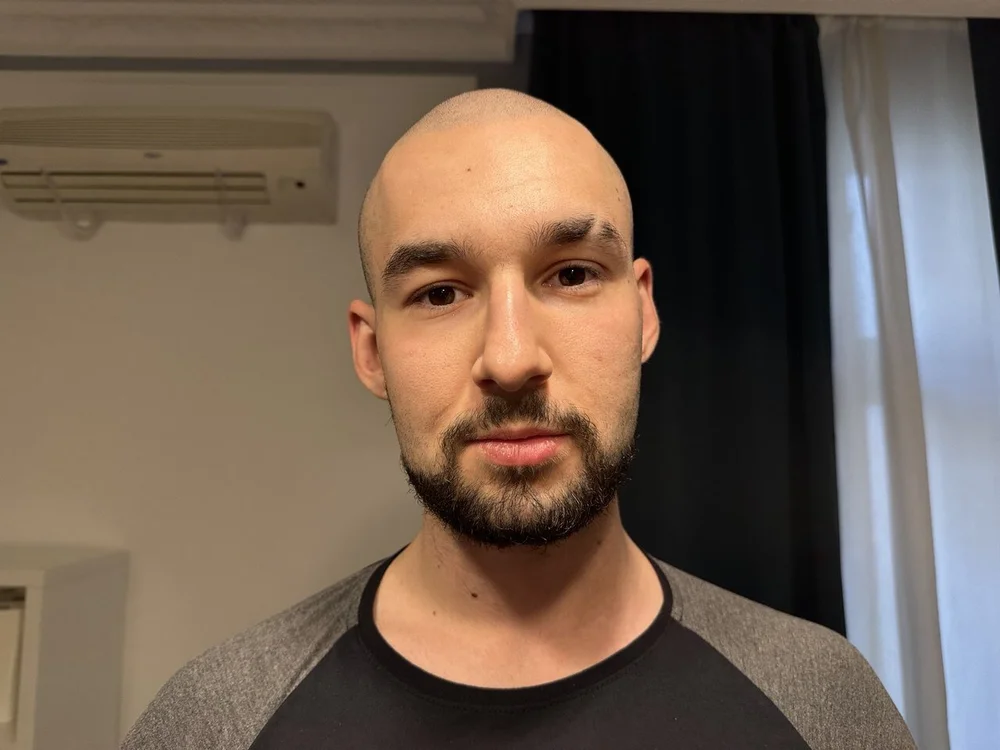 Chad_Winter's Offline Chat Room