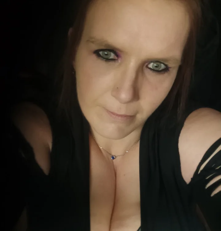 bz7992's Offline Chat Room