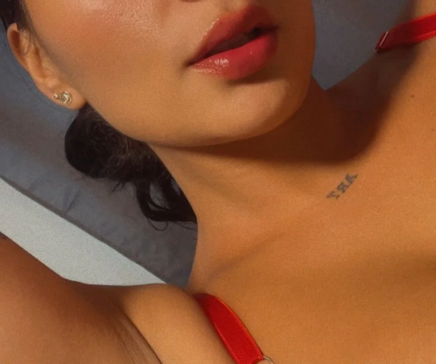 SofiaSiren   – Offline XXX chat