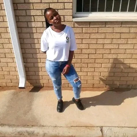 Rethabile211's Offline XXX Chat