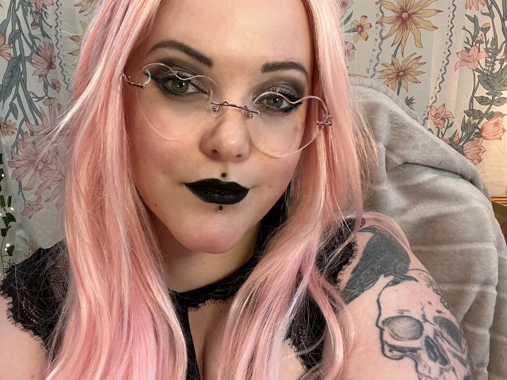 sleepyelf's Offline Chat Room