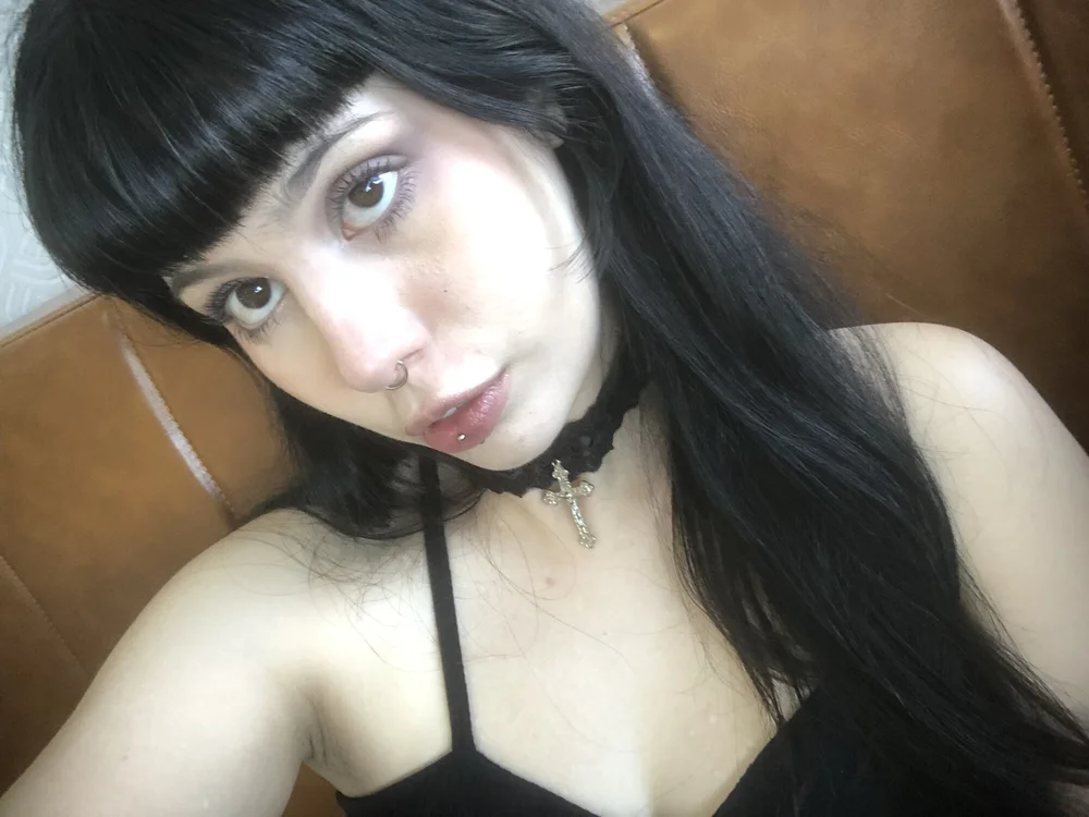 ElisaGoth's Offline XXX Chat