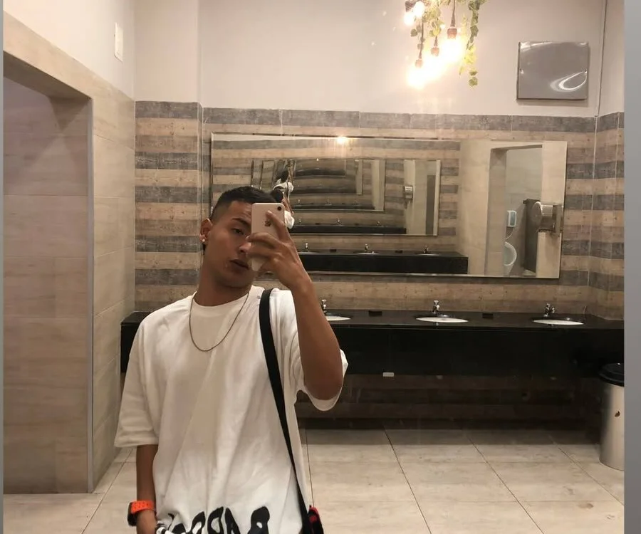 Offline XXX chat modela Drake_miller