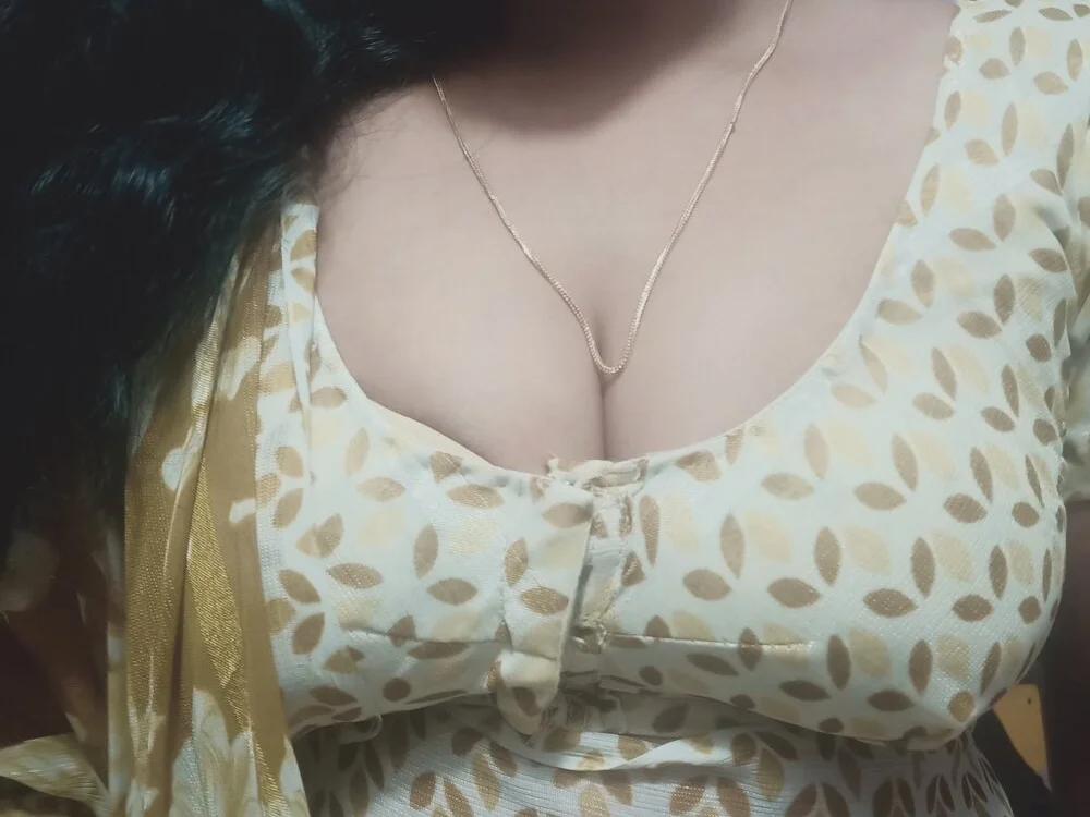 Angel_honeybear_143 Offline XXX-chat