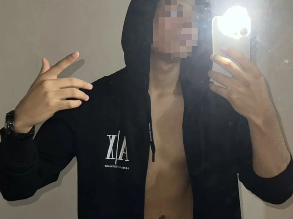 Reyber___22's most recent online preview