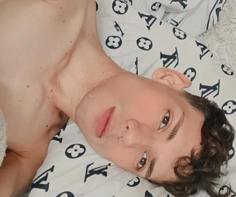 Offline chatovací místnost bigandsmooth33