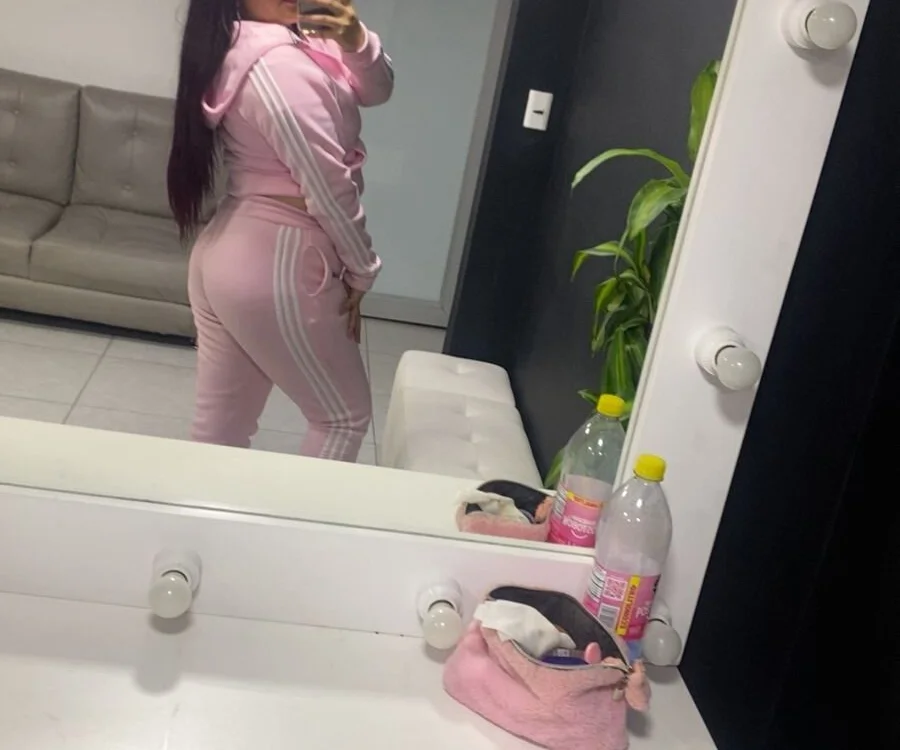 VALEBUNNY_VC's Offline XXX Chat