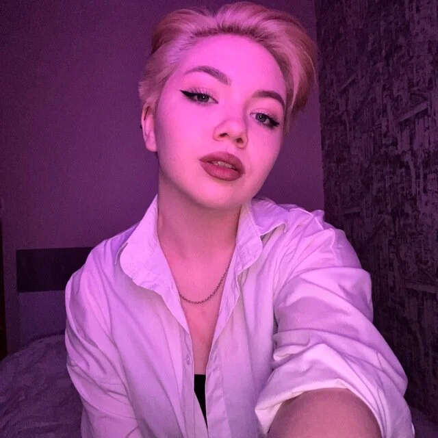 EvaLamberty cover photo