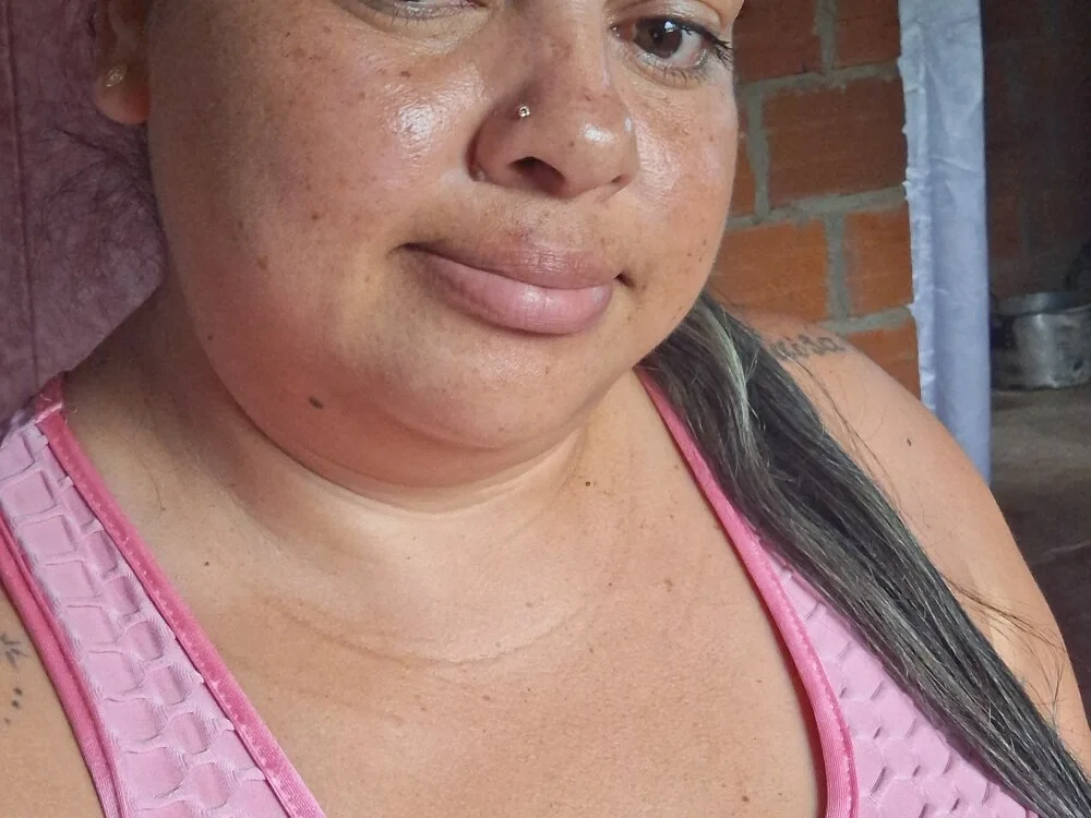 chubby_sexy_big_titsのオフラインXXXチャット