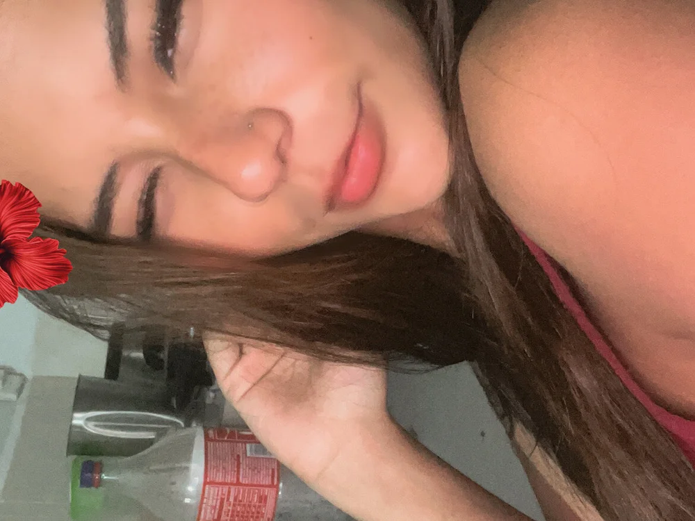 cleo_dnail16 cam model