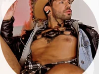 LatinMilk_のライブXXXチャット