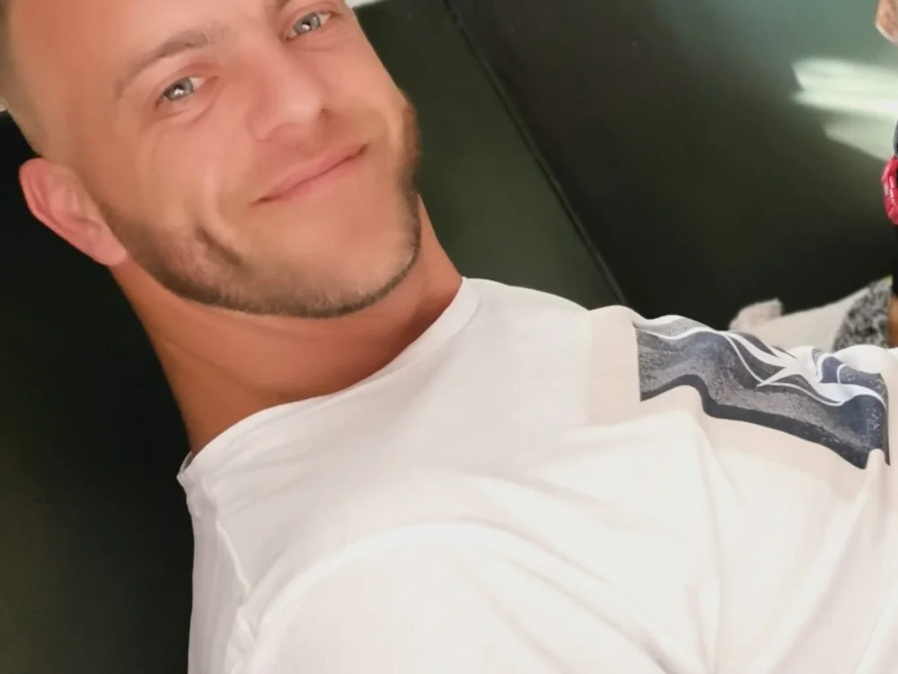 BDC8's Offline Chat Room