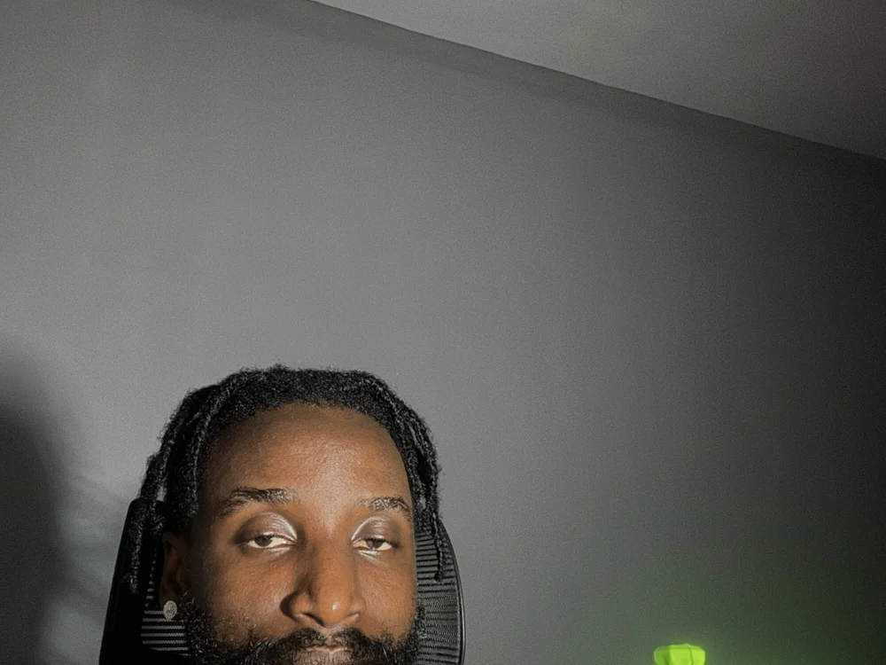 thatblackboi's Offline Chat Room