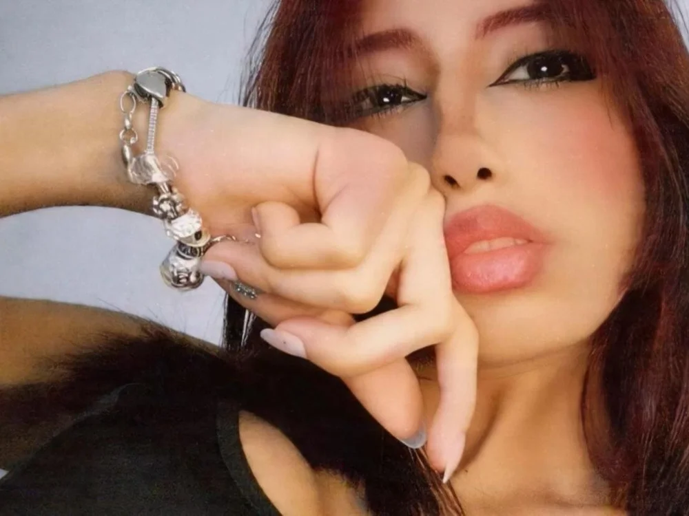 Chatroom XXX hors ligne de aby_secret