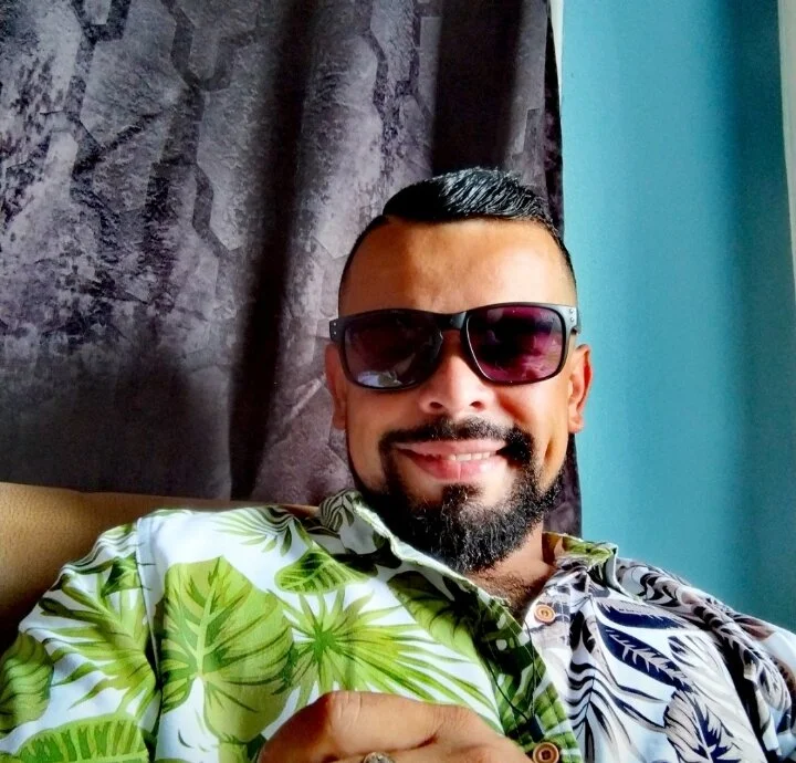 Crister12: офлайн-секс-чат