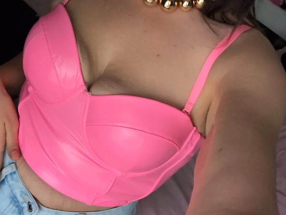 SwedishBaabe offline XXX-chat