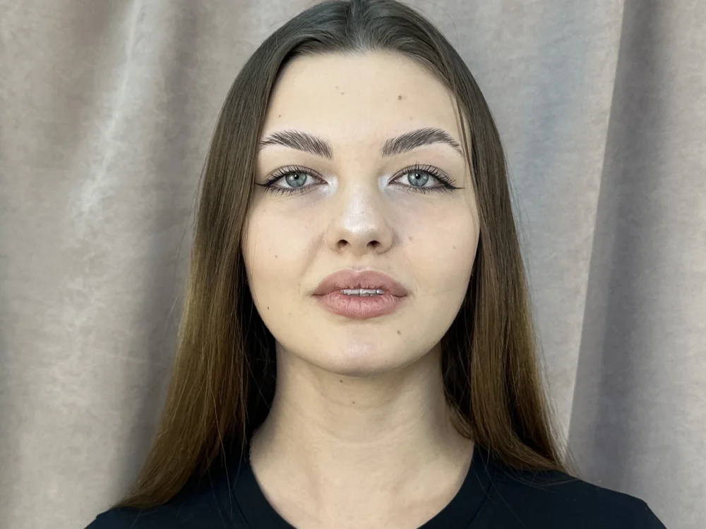 KendraCouch's Offline Chat Room