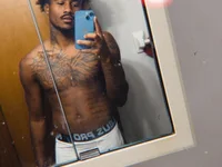 youngbull_dada webcam thumbnail