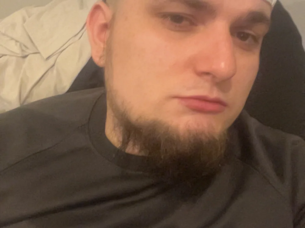 Offline chatovací místnost Cheekychunky