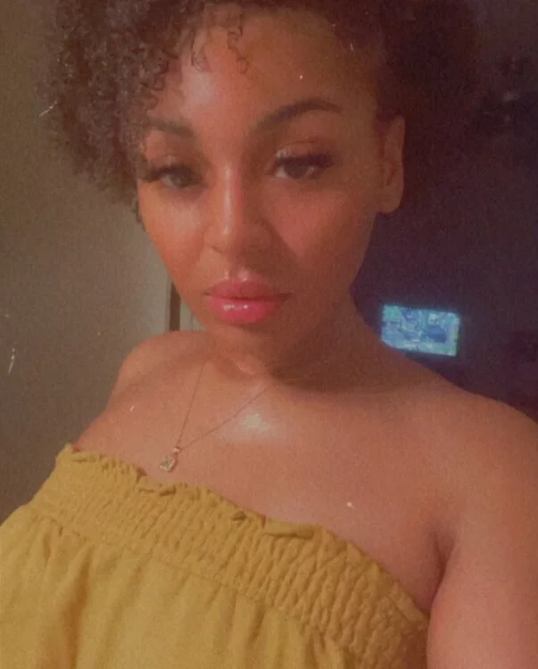 Meagan_Goode@xh's Offline Chat Room