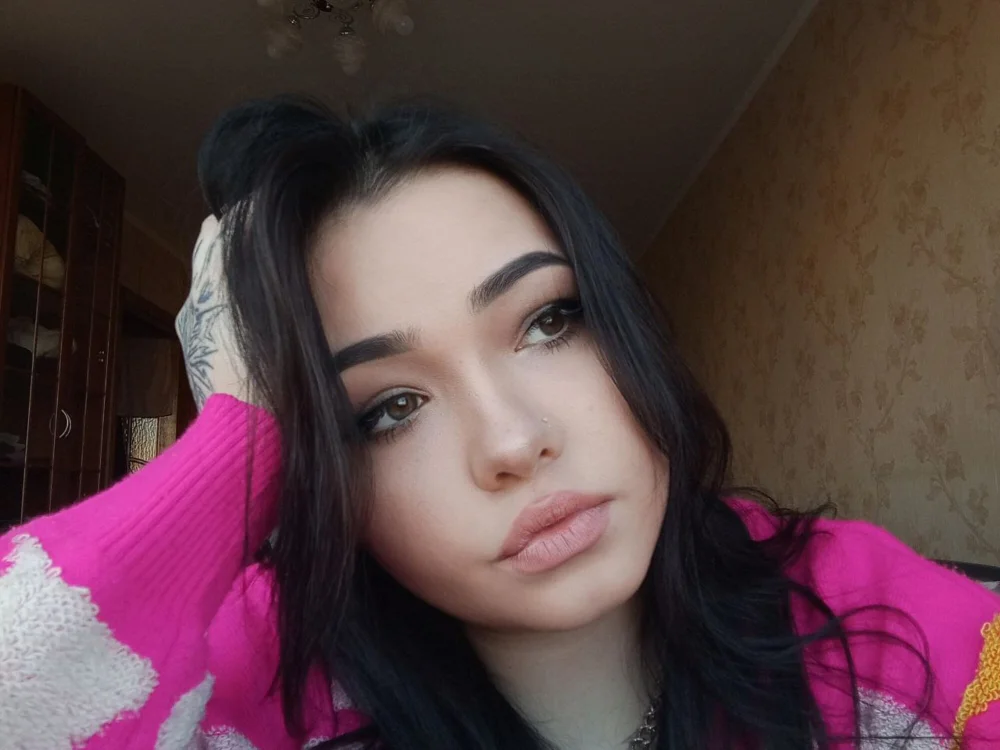 BridgetDeman's Offline XXX Chat