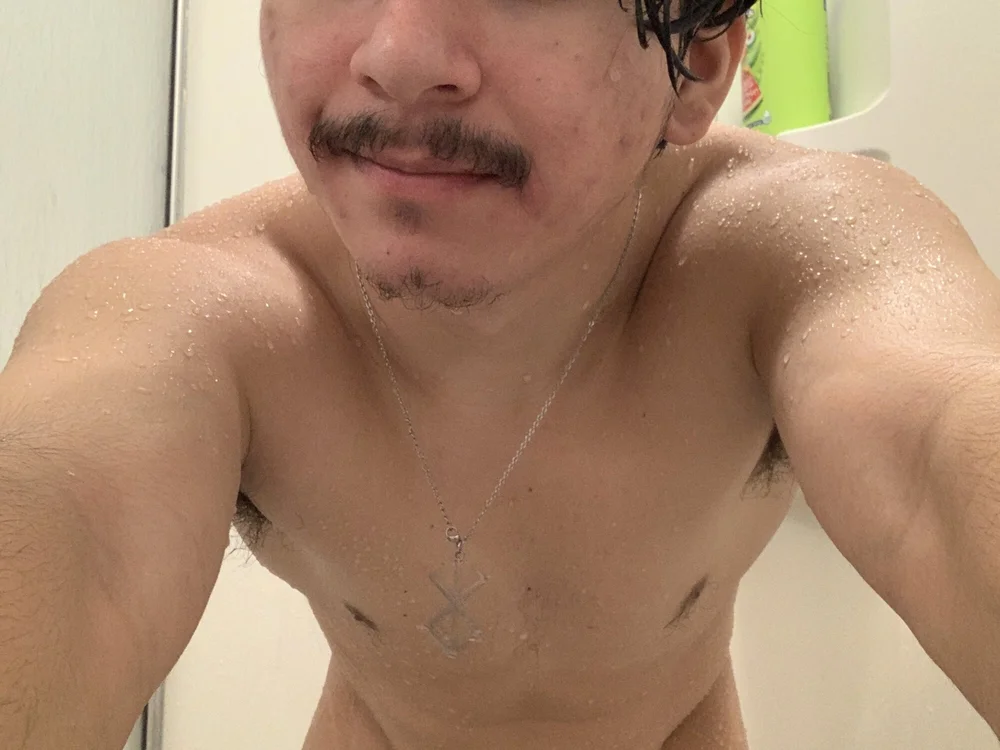 EdgingBalls_'s Offline Chat Room
