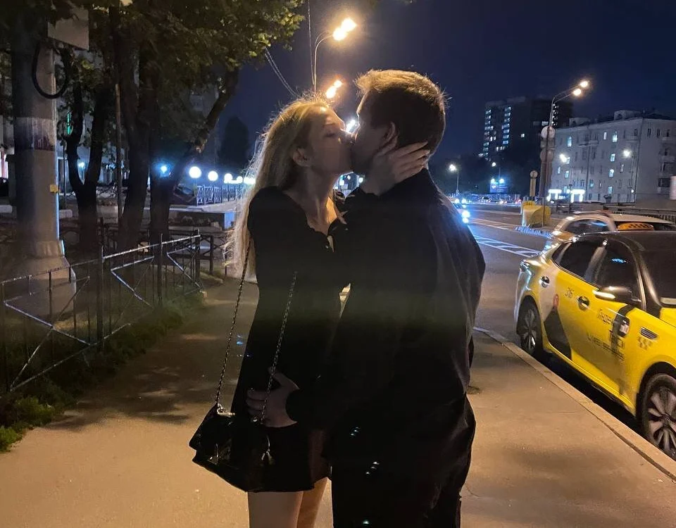 AliceDen's Offline XXX Chat