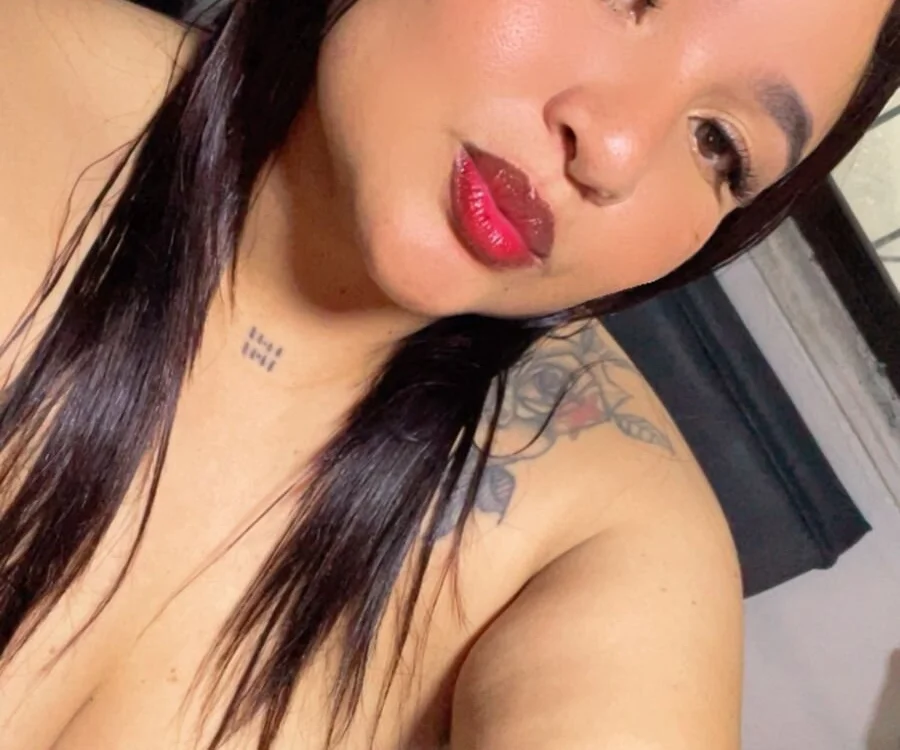 Luciona-Xxx cam model