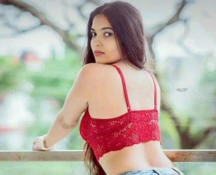 LizaQuin_ offline chatrum