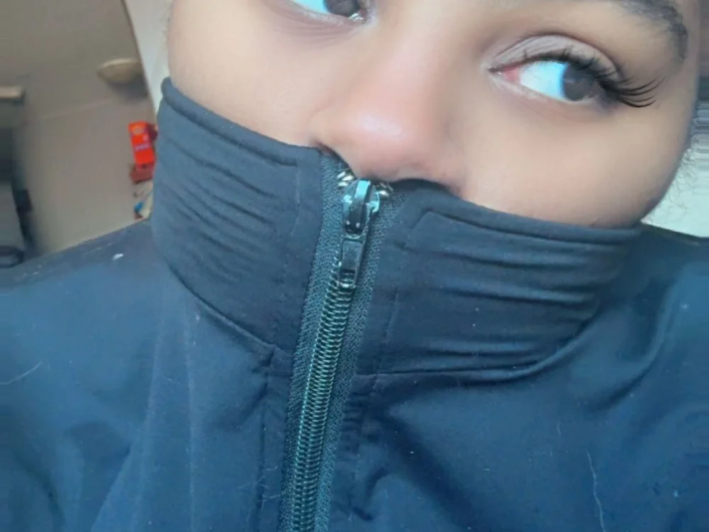 AngelRae394's Offline Chat Room