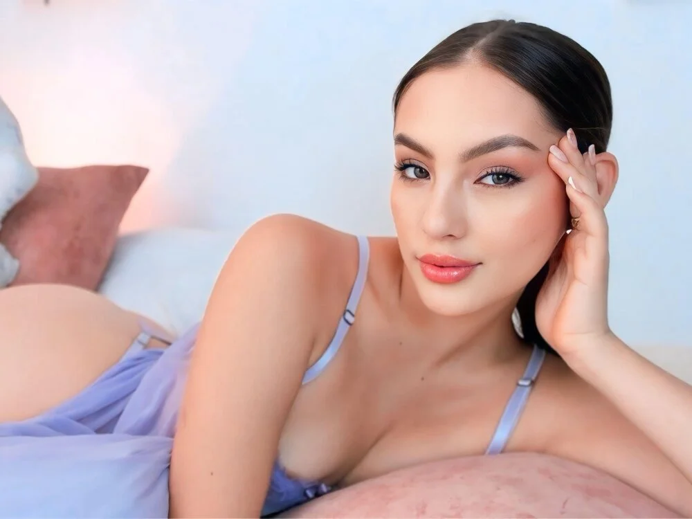 Megaan_Foxy Chat XXX Ngoại tuyến