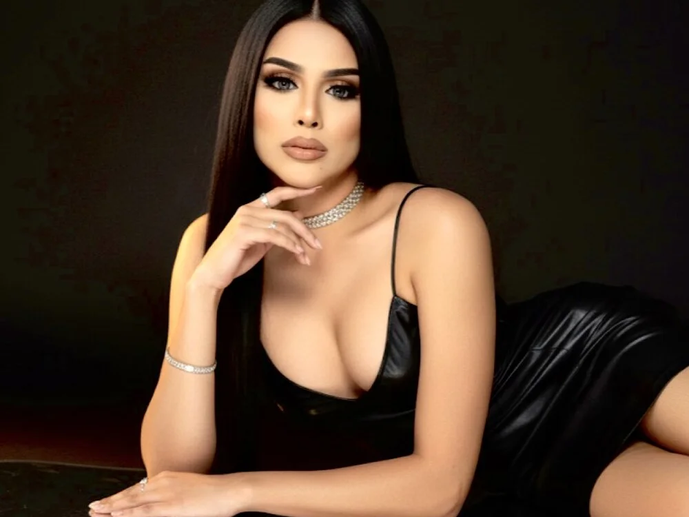 SelenaHERMOSA Offline XXX Chat