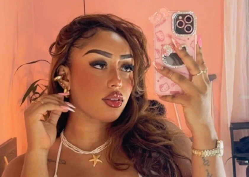 samanta_joness 离线XXX聊天