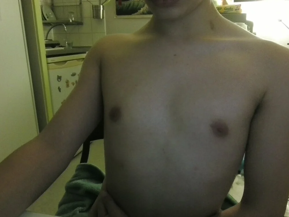 TwinkyALEXI: συνομιλία ΧΧΧ εκτός σύνδεσης