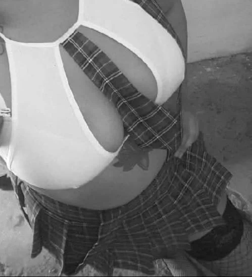 vanessa01t's Offline XXX Chat