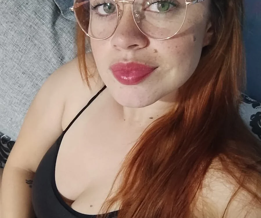 Candance29's Offline Chat Room
