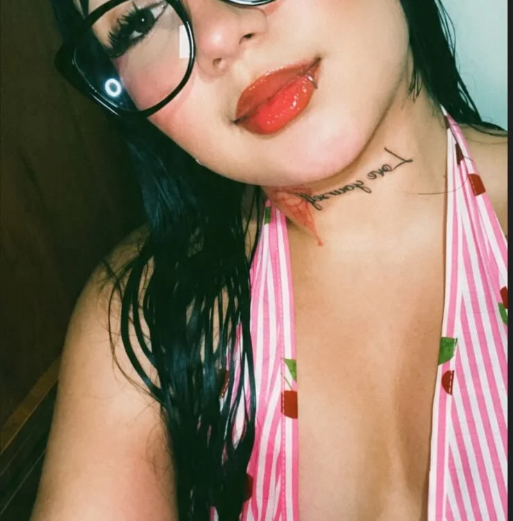 Chat +18 off-line de Amara_Smitt