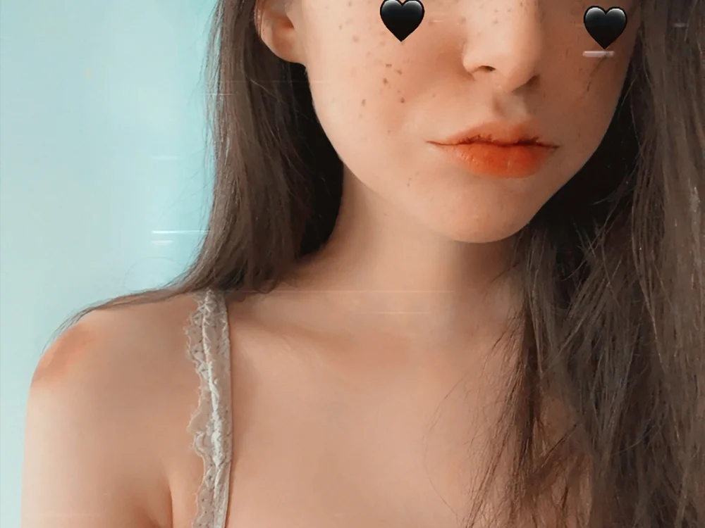 bbygrl2069 offline XXX-chatje