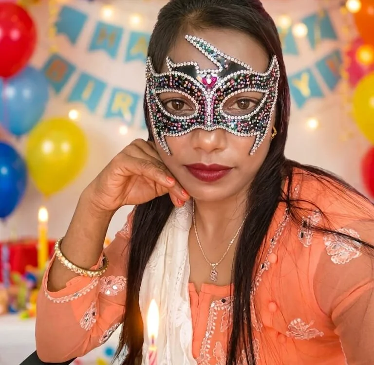Priya_Thakur's Offline XXX Chat