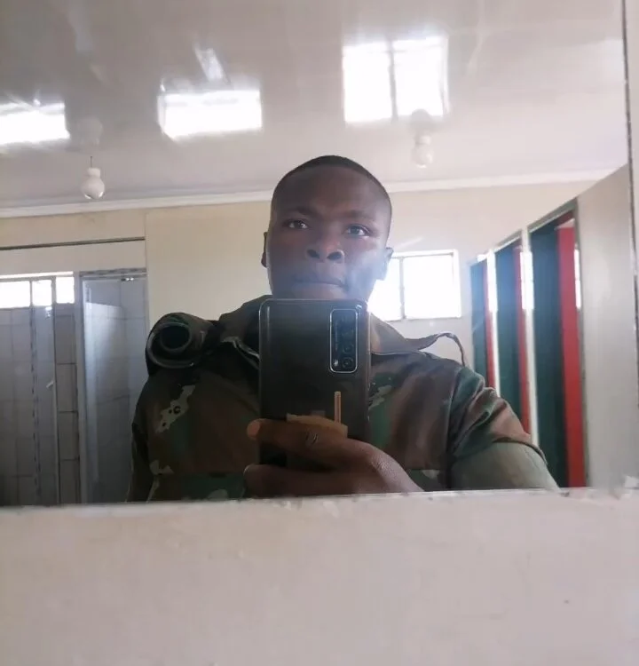 Dipelepele_11 offline chatrum