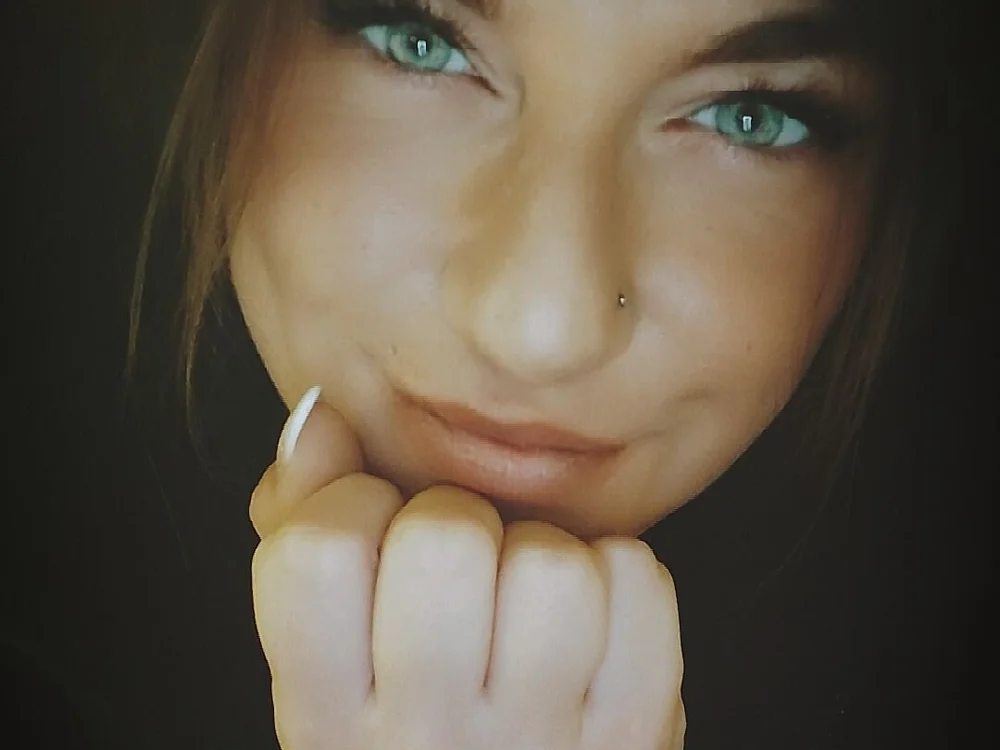 ChrissysStrophe offline chatrum