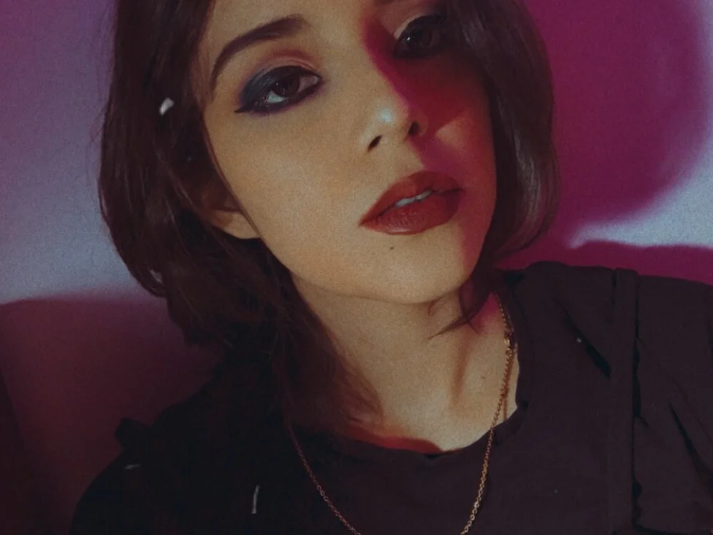 HoneyBuffy's Offline Chat Room